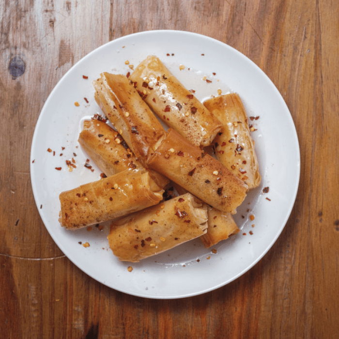 greekladyfoods bougatsa chilliechocolate 700x700