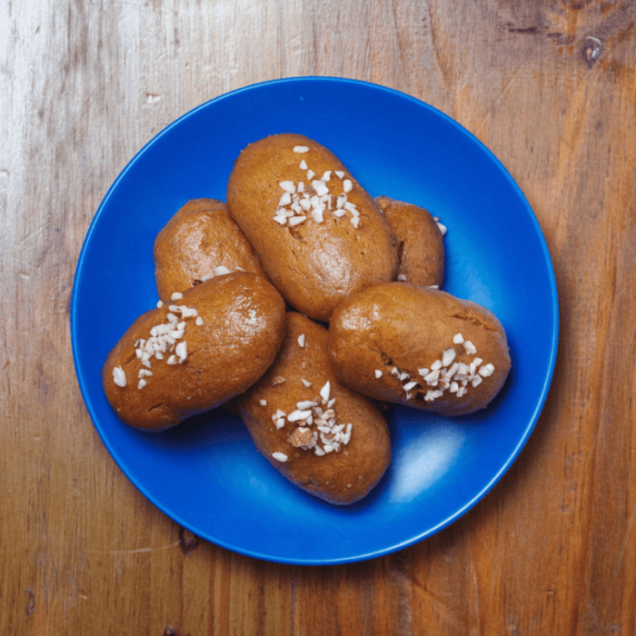 greekladyfoods honeydainties melomakarona 700x700